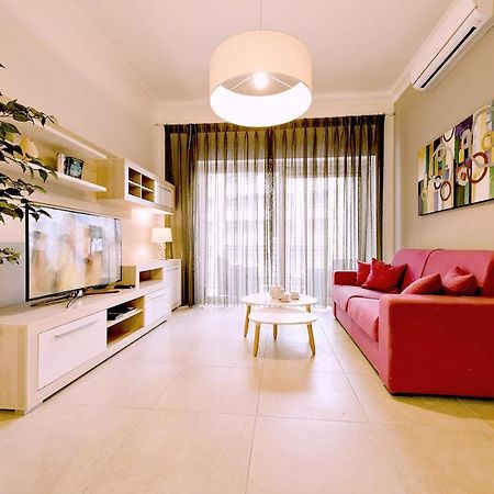 Luxury Apartment With Pool Sliema Bagian luar foto