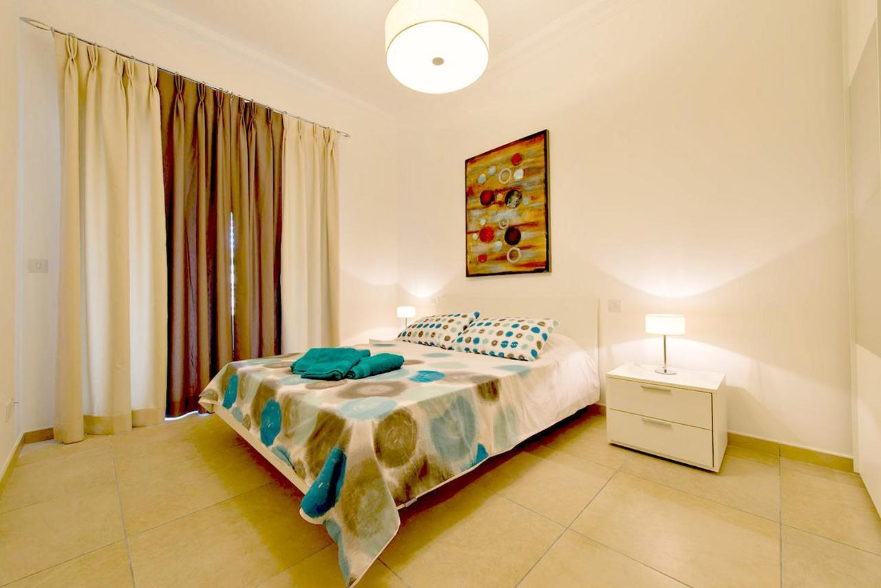 Luxury Apartment With Pool Sliema Bagian luar foto