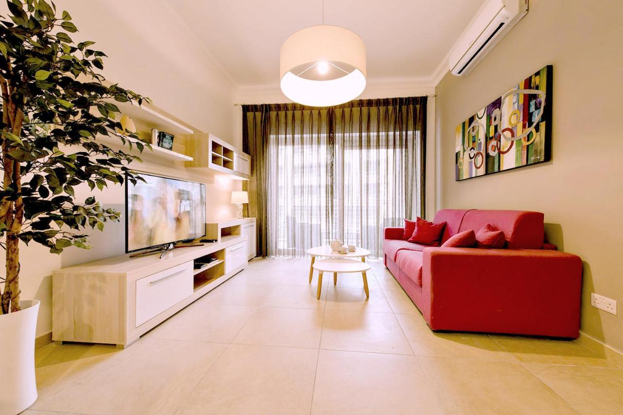Luxury Apartment With Pool Sliema Bagian luar foto