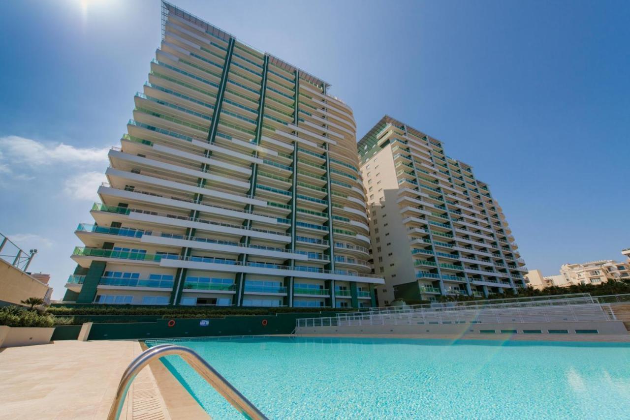 Luxury Apartment With Pool Sliema Bagian luar foto